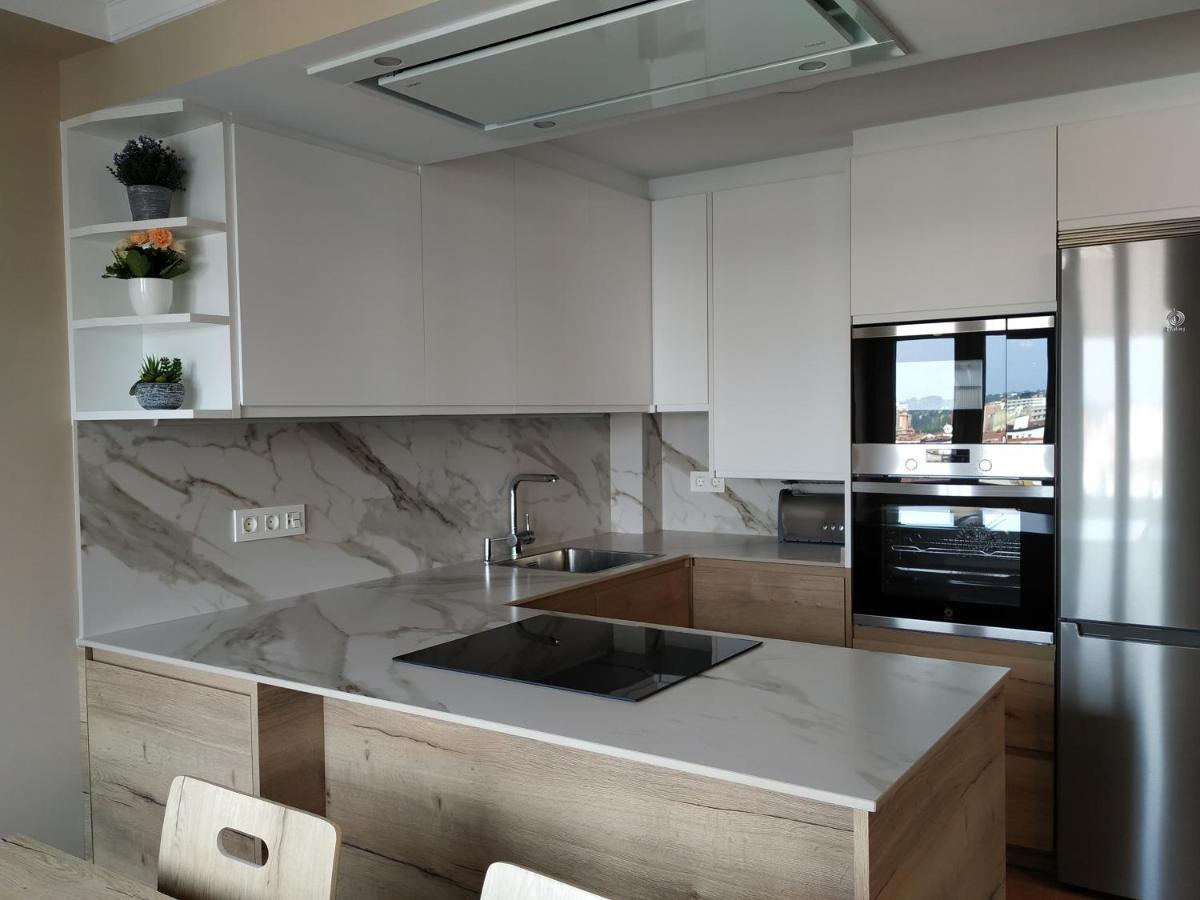 Apartamento EL CAPRICHO -PISO REFORMADO DE LUJO EN EL CENTRO con PARKING INCLUIDO Gijón Exterior foto